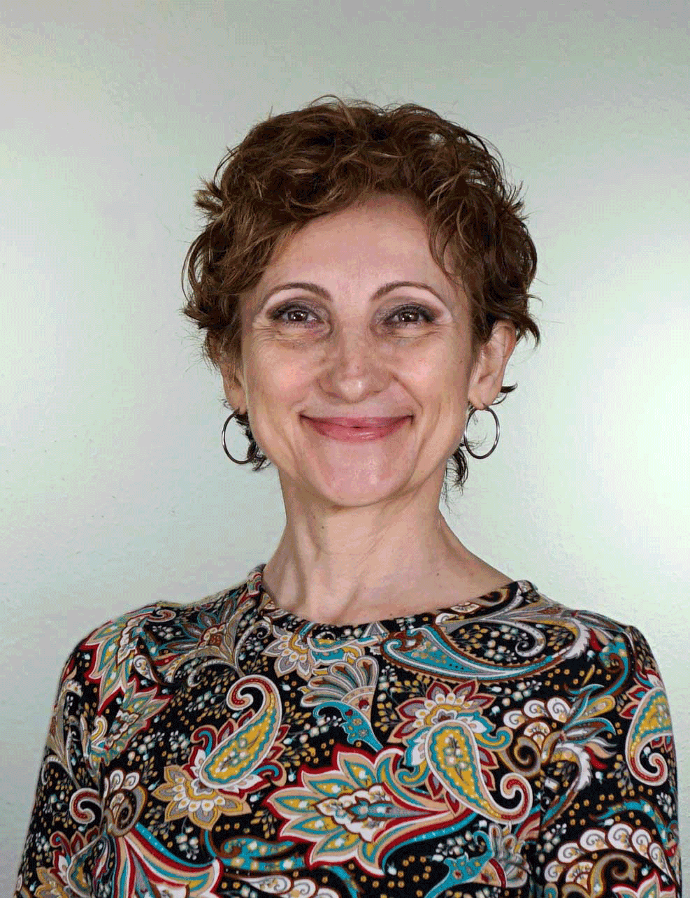Portrait von Tanzlehrerin Lena Wiezorrek, freundliche Expertin für Tanzen und Körperhaltung.